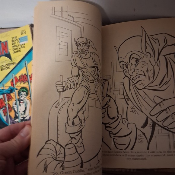 Vintage 80s Comic Superhero COLORING BOOKS lot Of 2 Spider-Man Batman DC Marvel - Picture 5 of 16